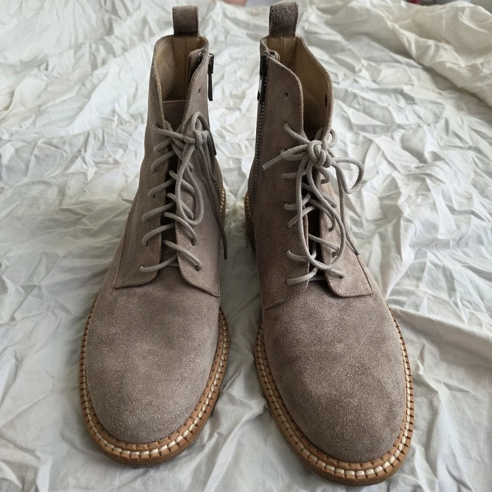 Vince Women's Cabria Suede Lace Up Ankle Boot Almond Toe Sz 7.5 - Picture 2 of 13